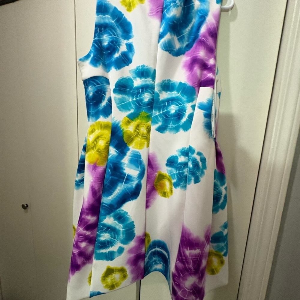 Colorful Floral women’s dress - Picture 4 of 4